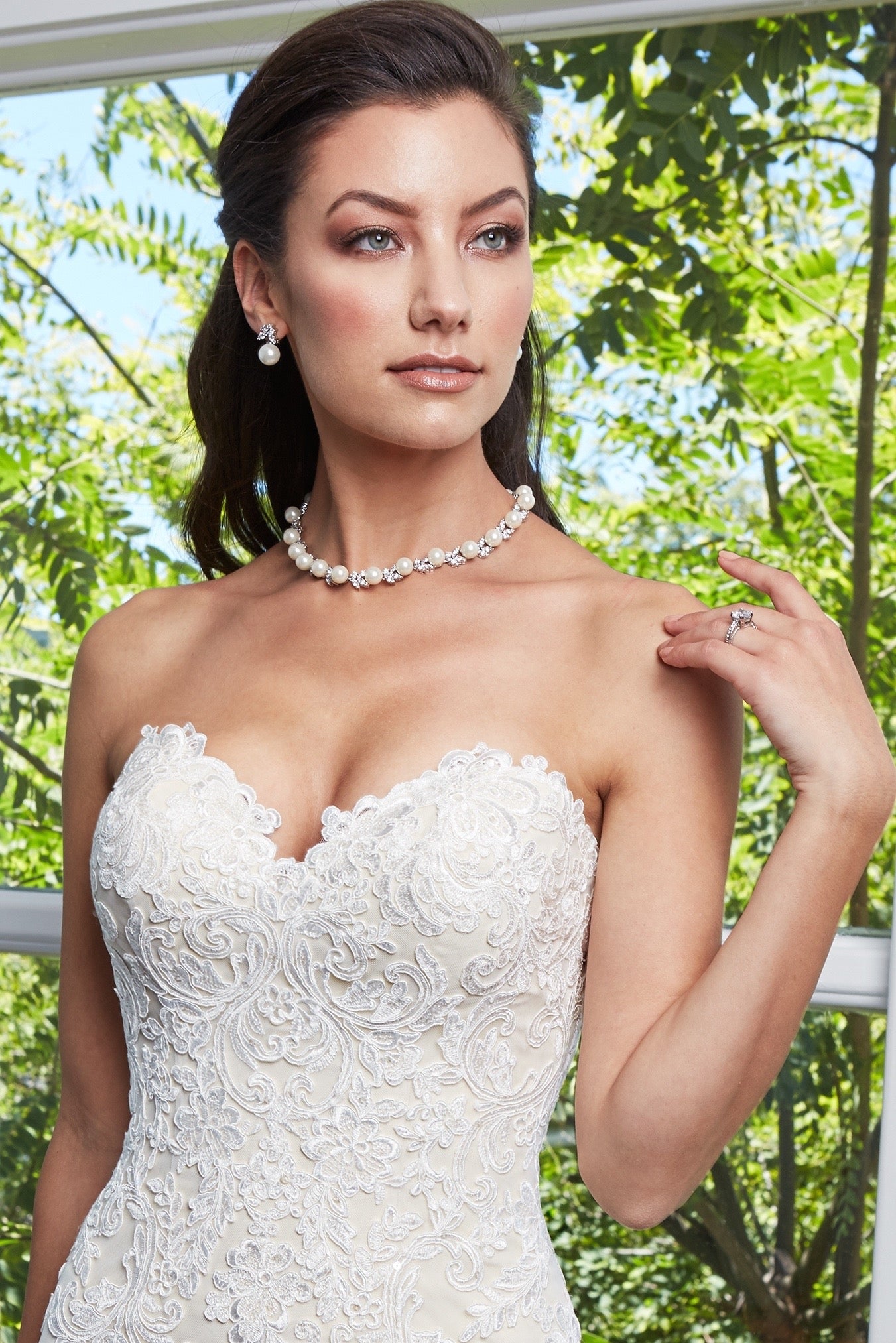 Camelia Pearl Necklace and Earring Set | Anna Bellagio Model Image