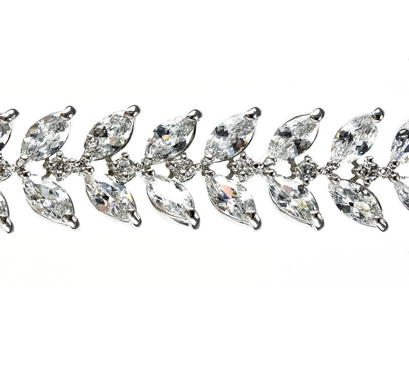 Laurel Bracelet Close-up