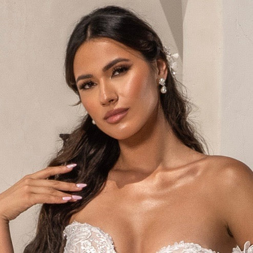 Model Bride wearing the Gemm Pearl Dangle Earrings from Anna Bellagio 